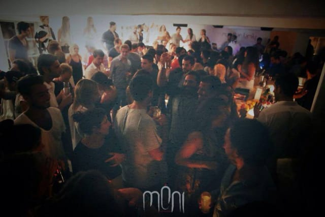 Moni, photo 2