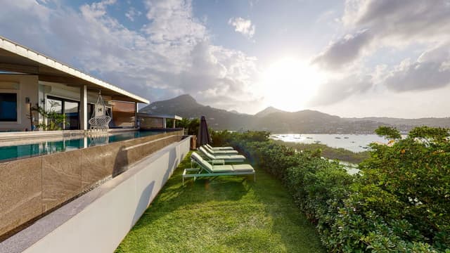 Life Villa