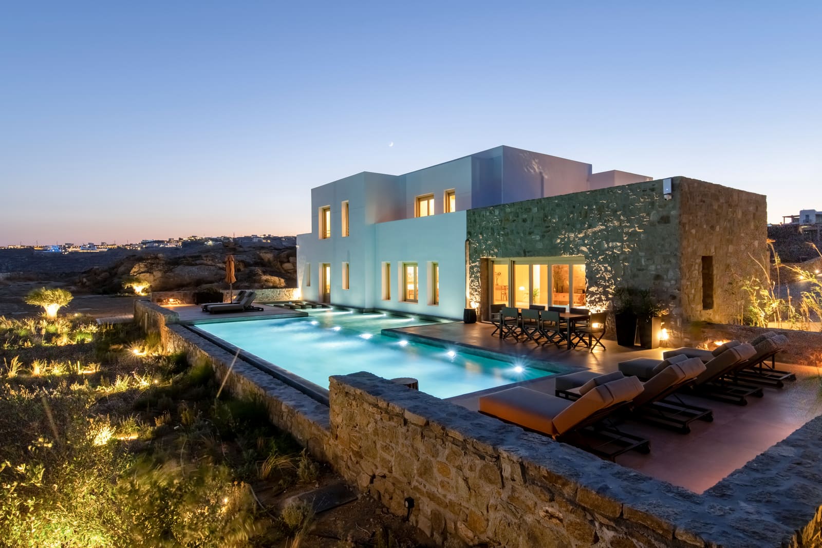 Wolf Villa, photo 1