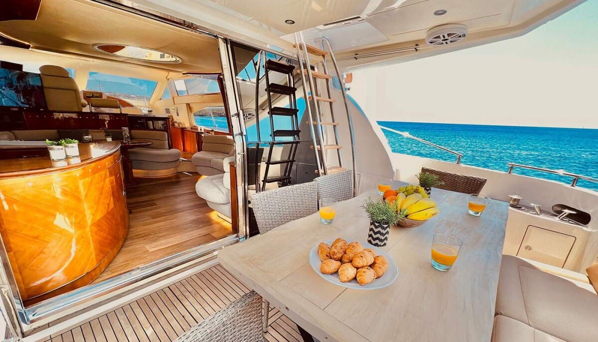 Azimut 58, foto 8