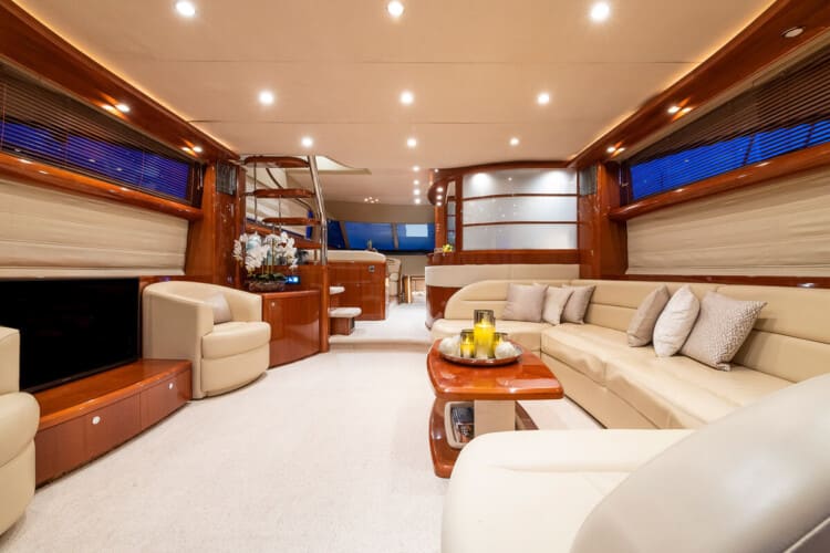 Princess 72, photo 10