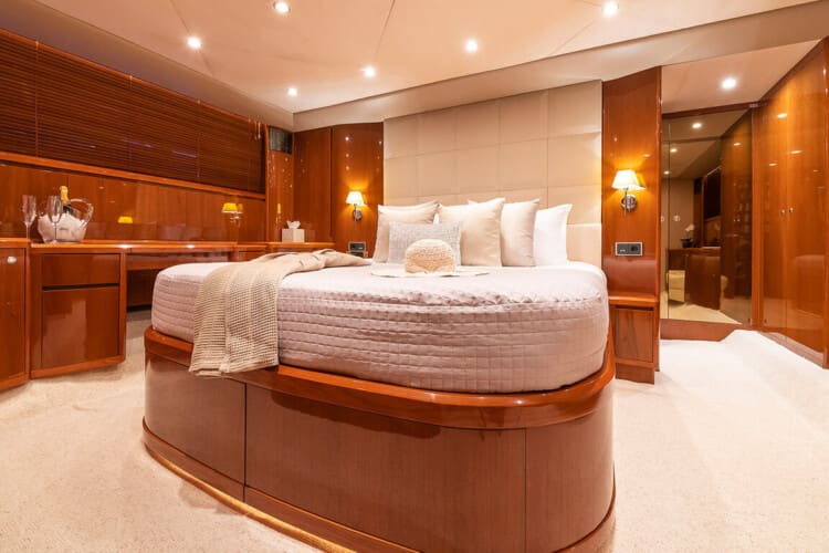 Princess 72, photo 15